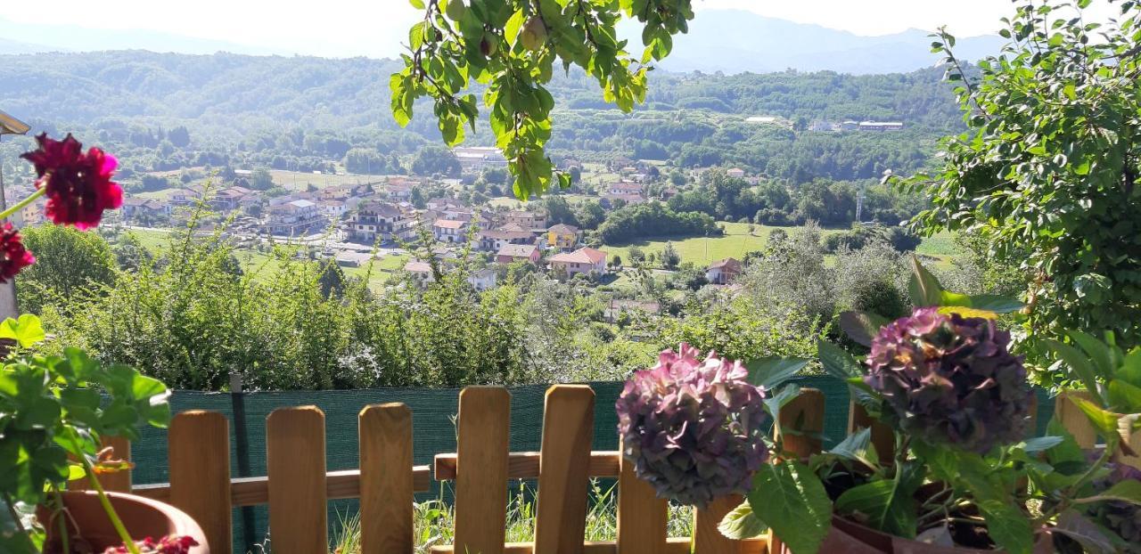 Апартаменты Casa Sotto Il Castello Monti di Licciana Nardi Экстерьер фото